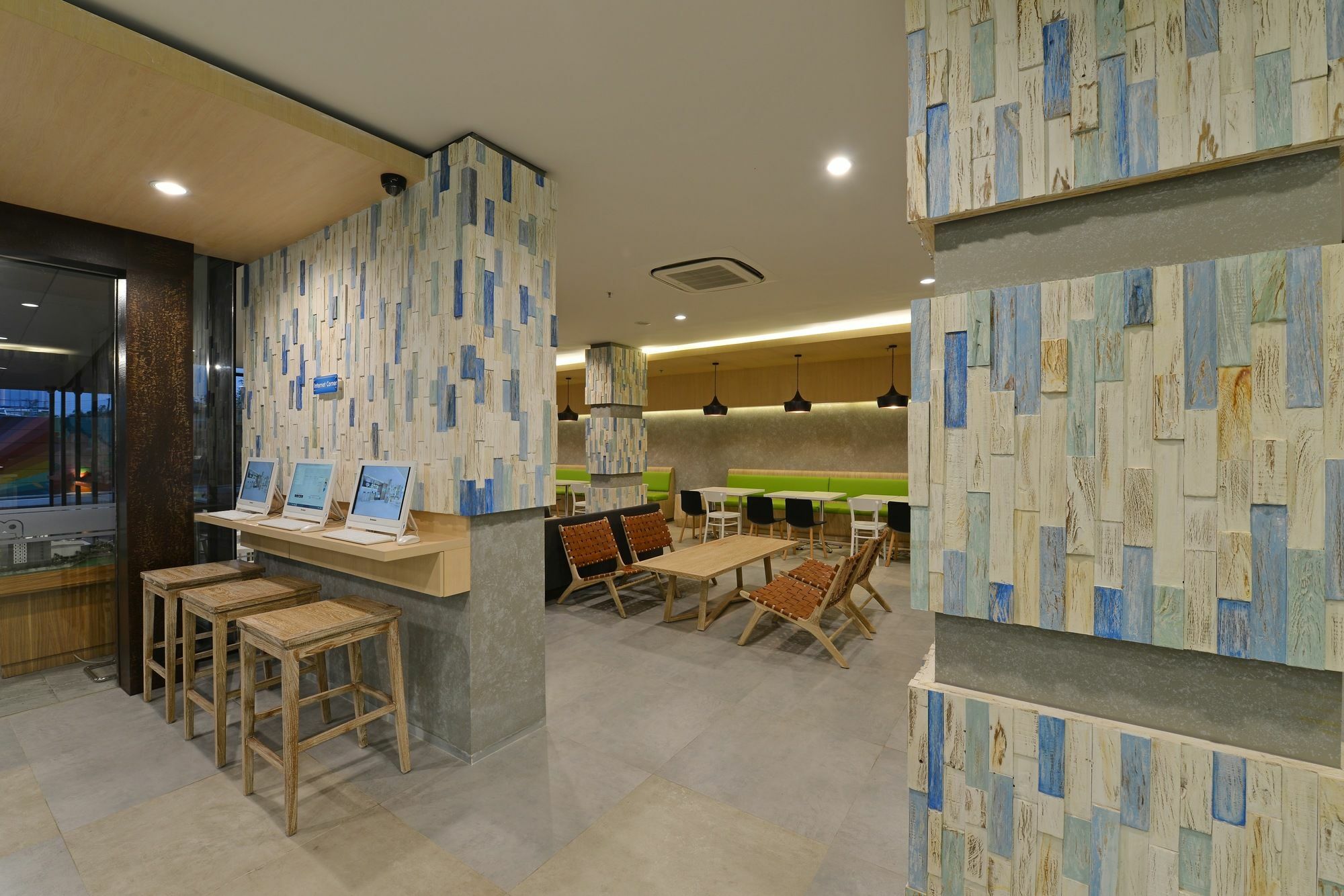 Pop! Hotel Timoho Yogyakarta Esterno foto